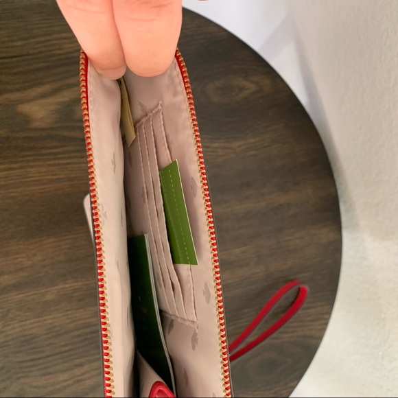 Donated - Kate Spade wristlet - Picture 6 of 7